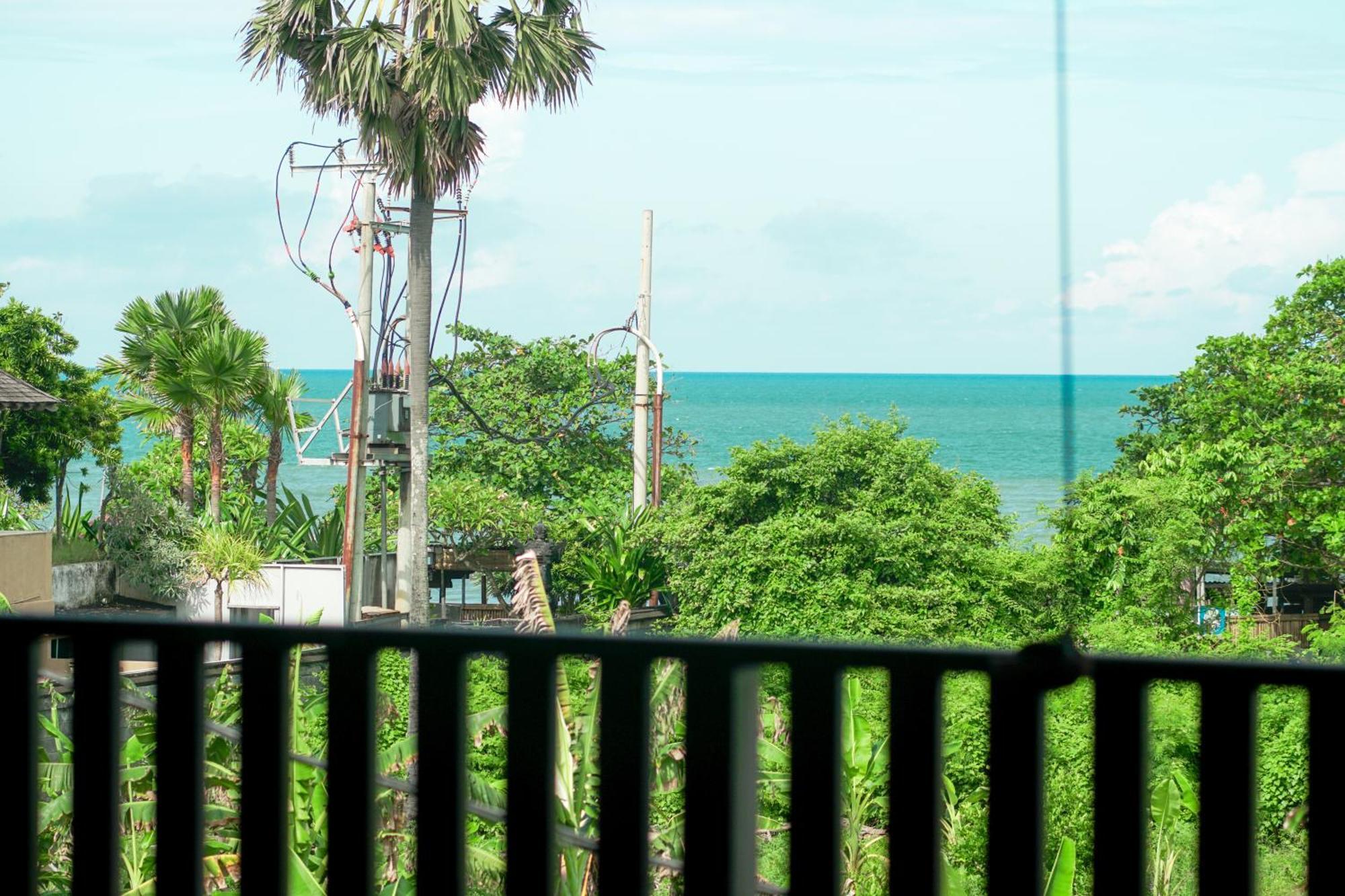 Tropical Beach House Bali Seminyak Exterior foto